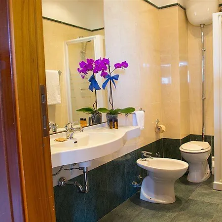 Dei Pini Hotell 4*