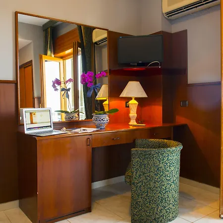 Dei Pini Hotel 4*