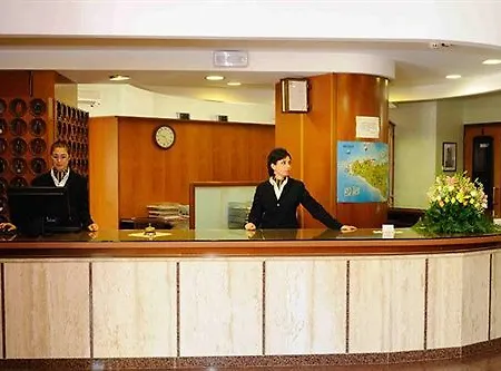 Hotel Dei Pini 4*