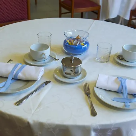 Dei Pini Hotell