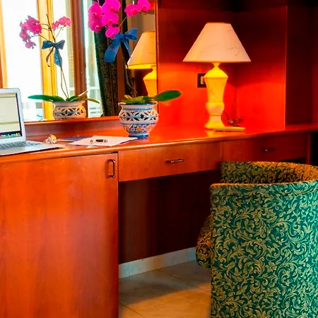 Dei Pini Hotel 4*