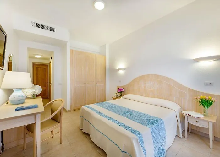 Dei Pini Hotel 4*