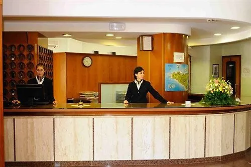 Hotel Dei Pini 4*